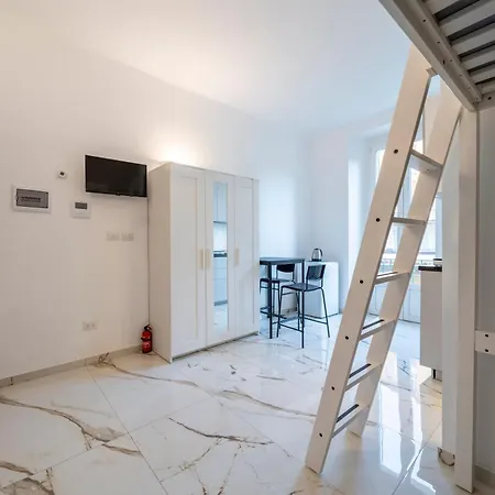 St Laurent - Citta Studi Апартаменты