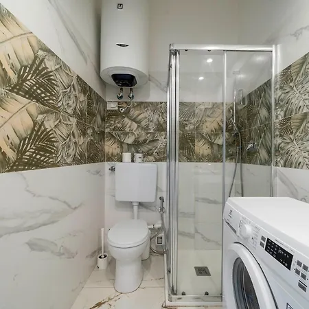 St Laurent - Citta Studi * Милан