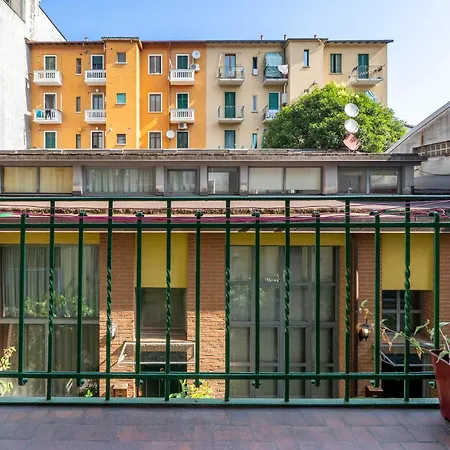 St Laurent - Citta Studi Mailand