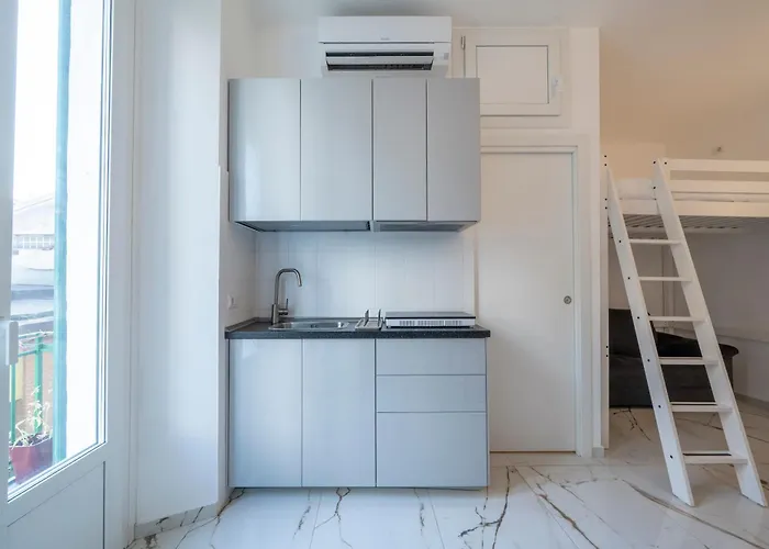 St Laurent - Citta Studi * Mailand